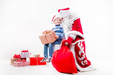 Noel Baba ile küçük çocuk