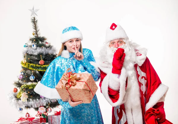 Babbo Natale con donna sorridente — Foto Stock