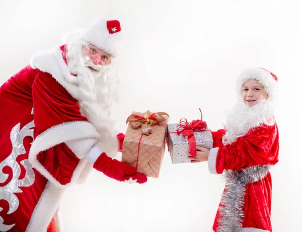 Noel Baba ile küçük çocuk 