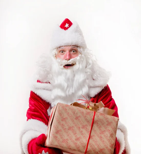 Babbo Natale con regalo — Foto Stock