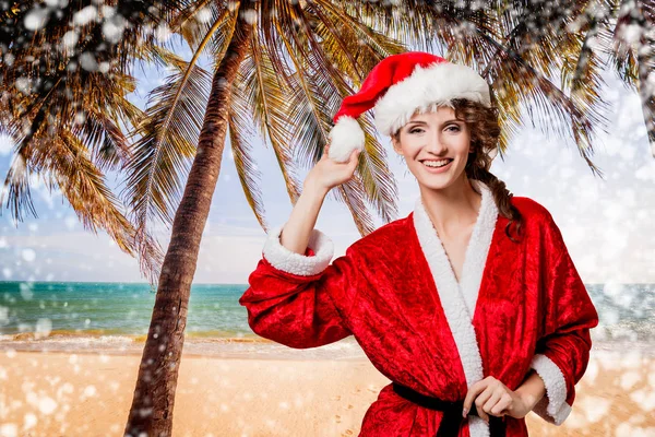 Ragazza vestita come Babbo Natale — Foto Stock