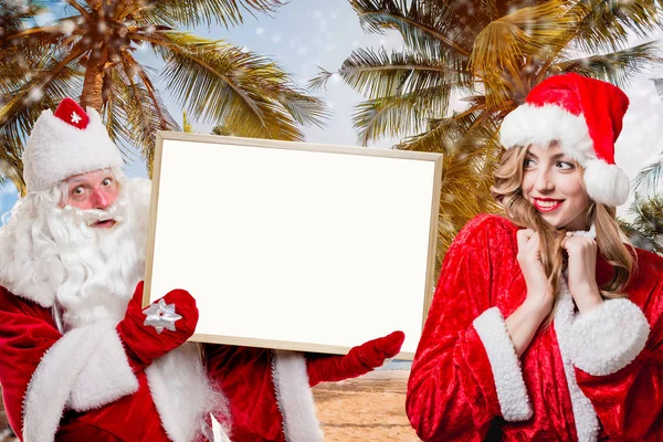 Babbo Natale con cartellone — Foto Stock