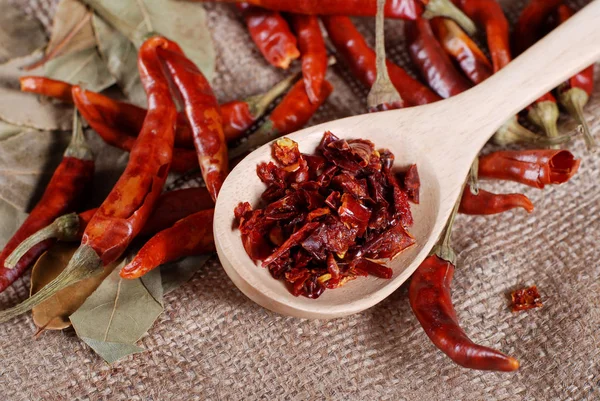 Paprika Una Cuchara Hoja Laurel Bambú — Foto de Stock