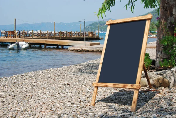 Tiza Vacía Playa Con Muelle — Foto de Stock