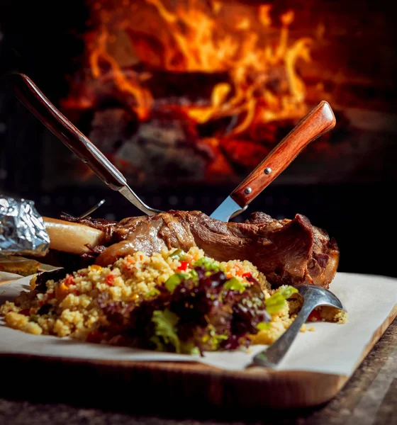 Etli pilav pişirme. Çeşitli eklemeler