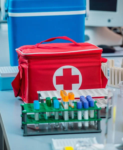 Tıbbi malzeme. Kan testi