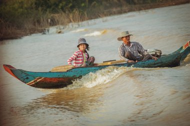Kamboçya. Siem Reap - Mart 16/2016: Görünüm nehrin Tonlesap.