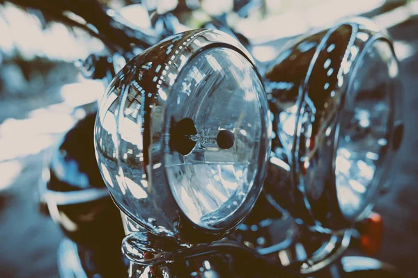 Motorradscheinwerfer — Stockfoto