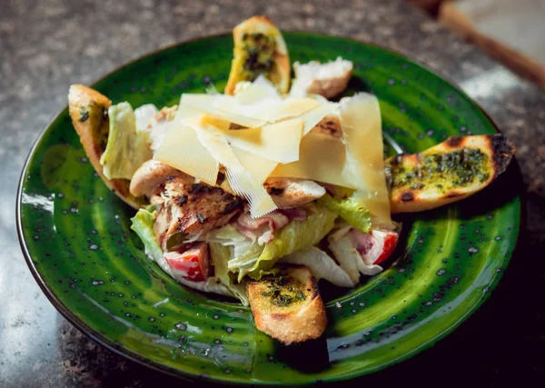 Salada Quente Com Carne Legumes — Fotografia de Stock