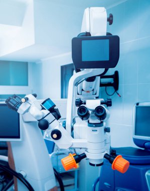 Gözlük donatım. Tıbbi Laboratuar.