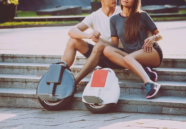 Young Caucasian Couple Riding Segways Park — Stock Photo, Image