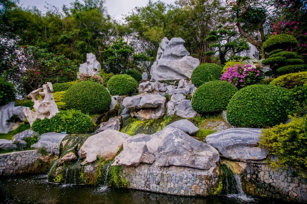 Schöne Asiatische Landschaft Traditionelle Architektur Und Gartengestaltung — Stockfoto