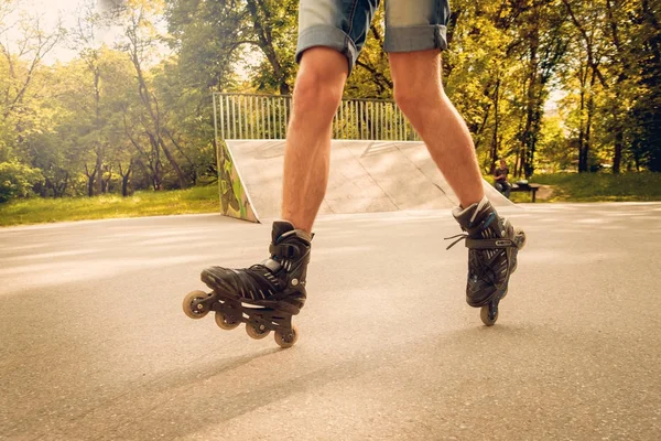 Genç silindir skatepark hileler pratik