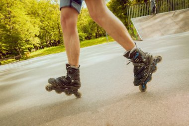 Genç silindir skatepark hileler pratik