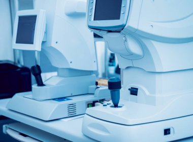 Gözlük donatım. Tıbbi Laboratuar.