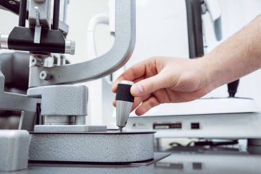 Refractometry. Keratometry. Kırılma testi. Optometri ekipman.