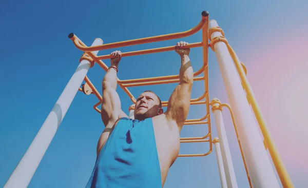 Young Athlete Training Doing Workout Outdoors City — Stock Photo, Image