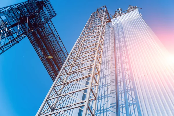 Moderne Silos Zur Lagerung Der Getreideernte Landwirtschaft Niedriger Winkel — Stockfoto