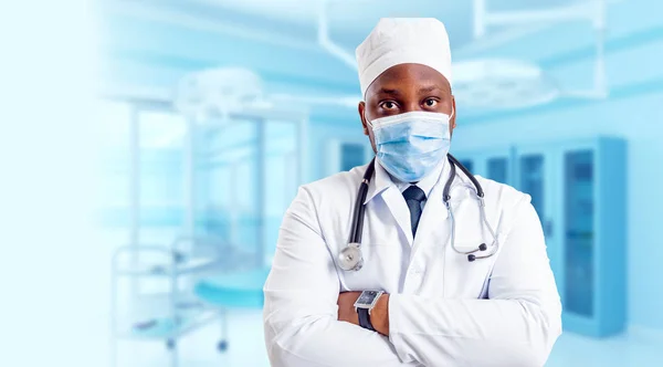 African American Doctor Clear Surgical Room — Stock Photo, Image