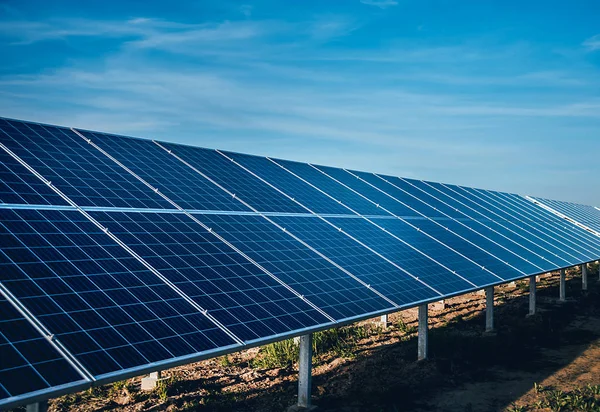 Solární Panely Fotovoltaické Alternativní Elektřina Zdroj — Stock fotografie