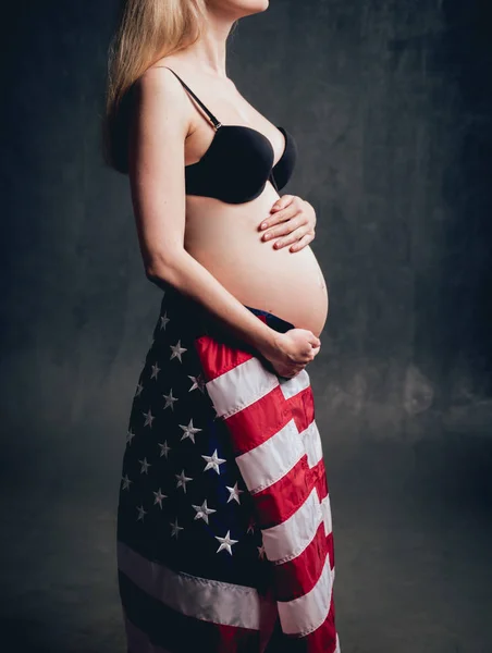 Pregnant Woman Studio American Flag — Stock Photo, Image