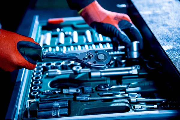 Tools Handen Auto Reparatieservice — Stockfoto