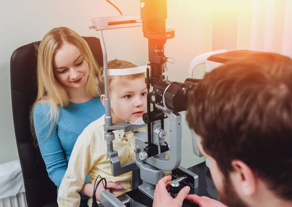 Skåra Lampa Undersökning Biomikroskopi För Segmentet Främre Öga Grundläggande Ögonundersökning — Stockfoto