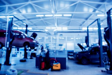 Oto Tamir Servisi. Bulanık.