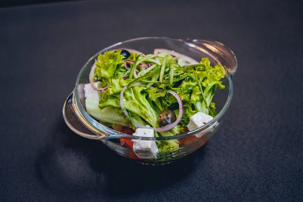 Gemüsesalat Mit Oliven Und Käse Feta — Stockfoto