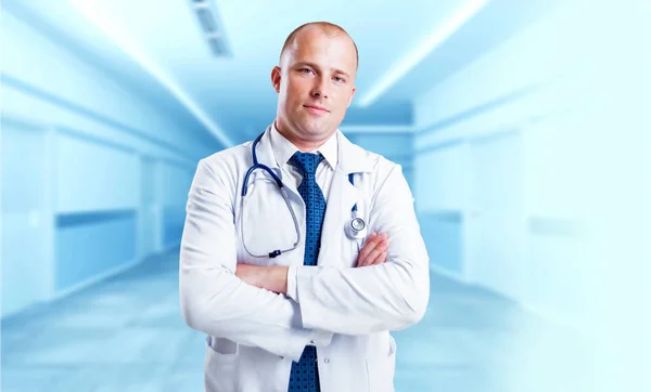 Ενηλίκων Καυκάσιος Μπλε Eyed Γιατρός Νοσοκομείο — Φωτογραφία Αρχείου