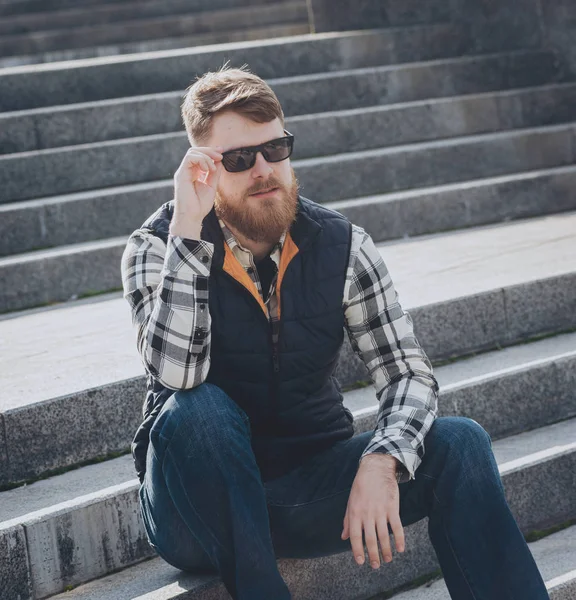 Handsome Bearded Man Casual Clothes Posing Camera Outdoors — Stock Photo, Image