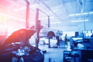 Oto Tamir Servisi. Bulanık.