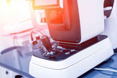 Refractometry. Keratometry. Kırılma testi. Optometri ekipman.