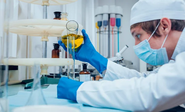 Técnico Científico Trabajando Laboratorio Formación Médica — Foto de Stock