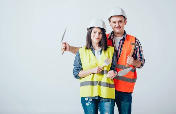 Coppia Felice Che Riparazioni Casa Loro Ristrutturazione Casa — Foto Stock