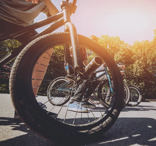 Bmx biniciler hile skatepark, performans.