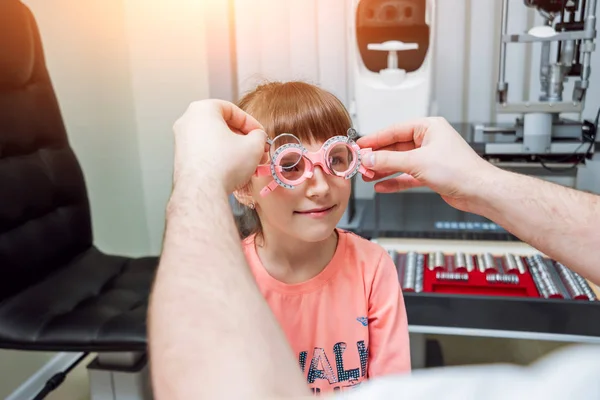 Wersja Próbna Ramki Okulary Receptę Dla Dziecka Hypermetropy Dziecka Krótkowzroczności — Zdjęcie stockowe
