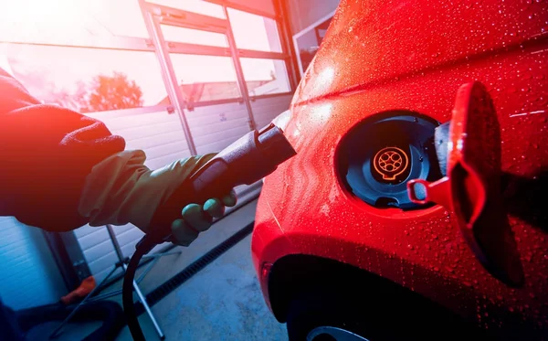 Carga Vehículo Eléctrico Servicio Coche Futuro Del Automóvil Colores Rojos —  Fotos de Stock