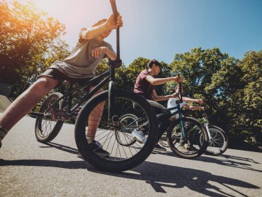 Bmx biniciler hile skatepark, performans.