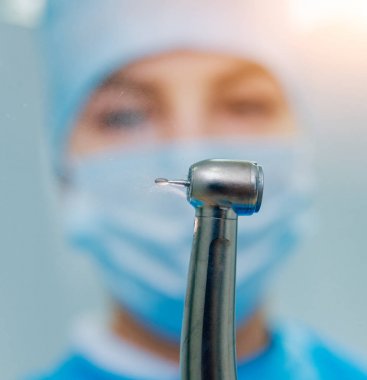 Bağlantı multiplex konektörüne türbin ucu. Modern diş teknolojileri