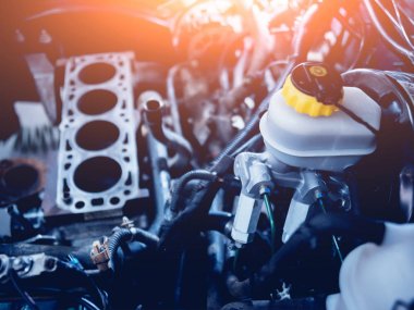 Motor tamiri. Araba Servisi. Ayrıntılar