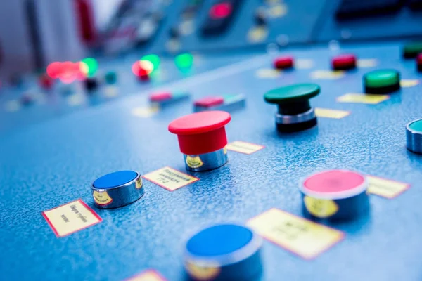 Hidroelektrik Santrali kontrol paneli. Elektrik donatımı.