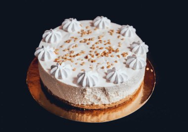 Çikolatalı kek koyu arka plan, portre, selectife odak