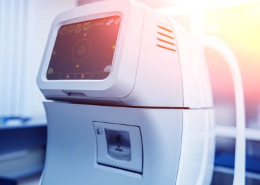 Göz tonometry. Değmeyen kontaklı tonometer. Glokom muayenesi.