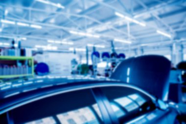 Oto Tamir Servisi. Arka plan bulanık.