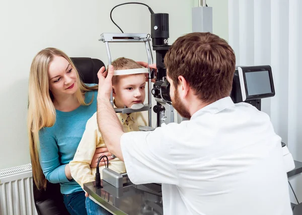 Štěrbinové Lampy Vyšetření Biomicroscopy Přední Komory Oka Základní Oční Vyšetření — Stock fotografie