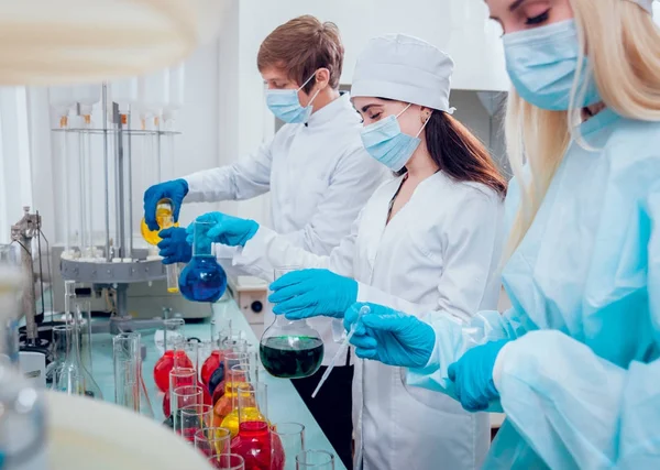 Wissenschaftstechniker Bei Der Arbeit Labor Medizinischer Hintergrund — Stockfoto