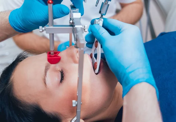 Installatie Van Gezicht Boog Functionele Diagnostiek — Stockfoto