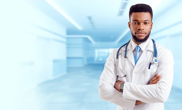 African American Doctor Clear Surgical Room — Stock Photo, Image