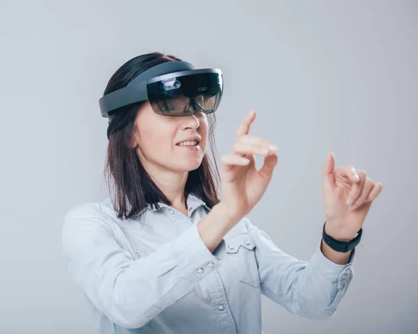 Woman Wearing Augmented Reality Goggles Isolated White — Stock Photo, Image